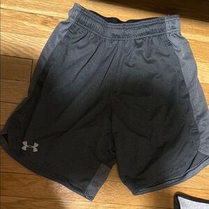 Under Armour Gray Athletic Shorts Lightweight Performance